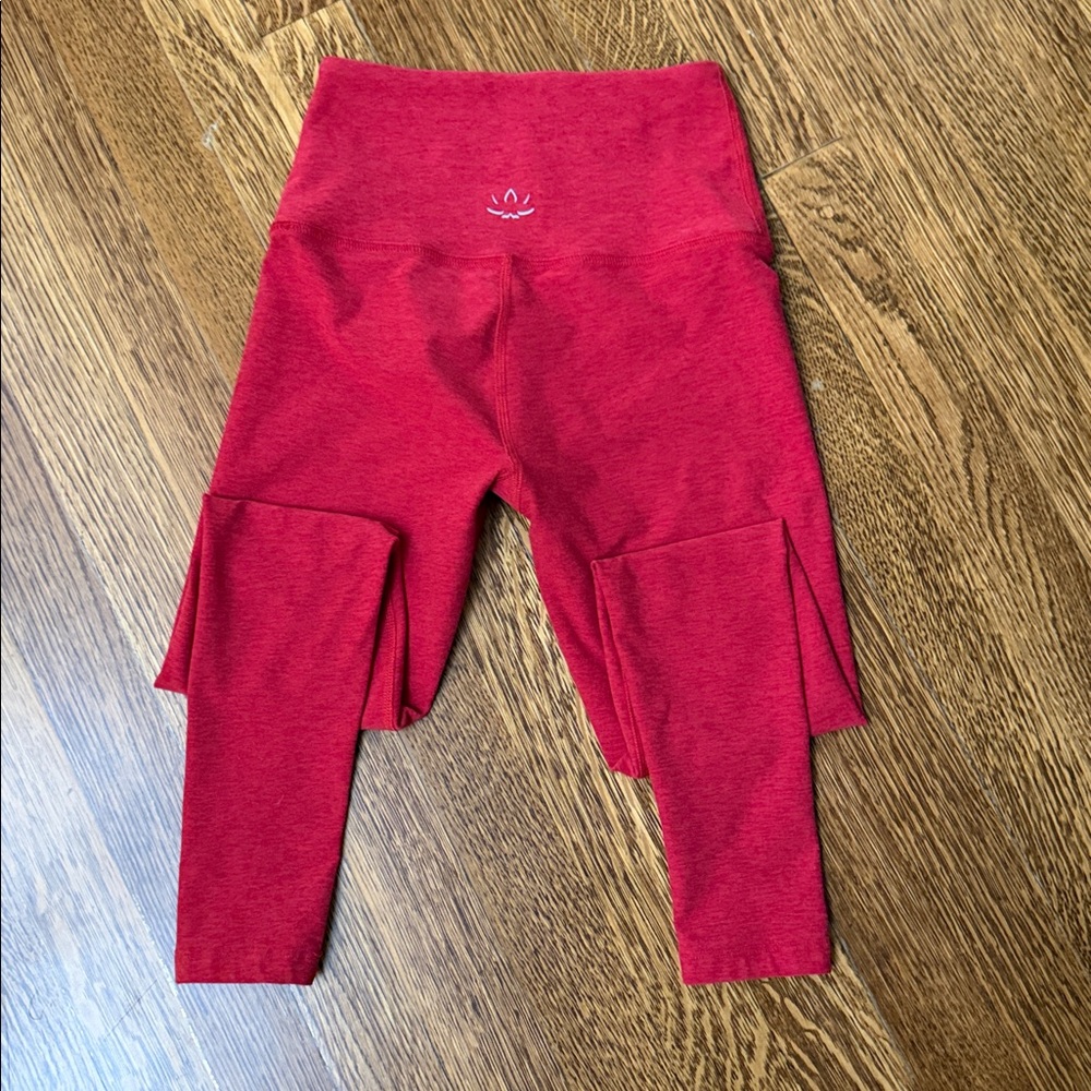 Beyond Yoga Vibrant Red 3/4 Leggings